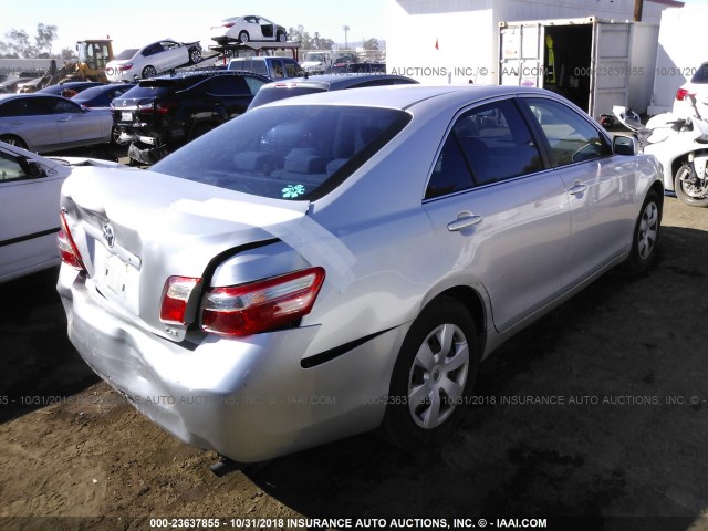 4T1BE46K97U518102 - 2007 TOYOTA CAMRY NEW GENERAT CE/LE/XLE/SE SILVER photo 4