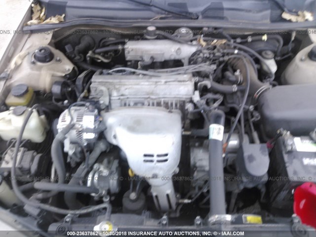 4T1BG22K1WU280426 - 1998 TOYOTA CAMRY CE/LE/XLE 米色 照片 10
