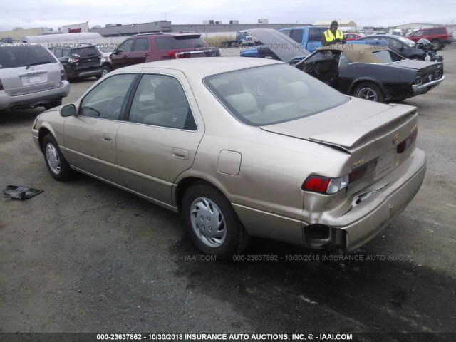 4T1BG22K1WU280426 - 1998 TOYOTA CAMRY CE/LE/XLE 米色 照片 3