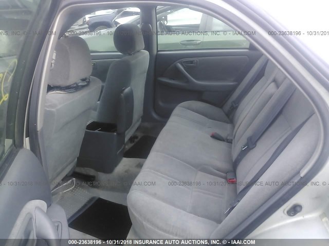 4T1BG22KXYU007861 - 2000 TOYOTA CAMRY CE/LE/XLE ნაცრისფერი ფოტო 8
