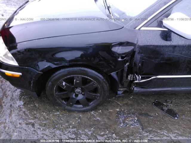 WVWWH63B42E268235 - 2002 VOLKSWAGEN PASSAT GLX 黑色 照片 6