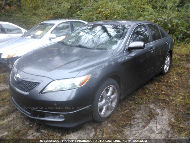 4T1BE46K47U528469 - 2007 TOYOTA CAMRY NEW GENERAT CE/LE/XLE/SE GRAY photo 2