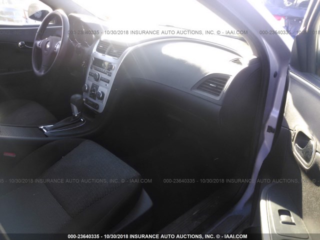1G1ZC5E03CF299885 - 2012 CHEVROLET MALIBU 1LT SILVER photo 5