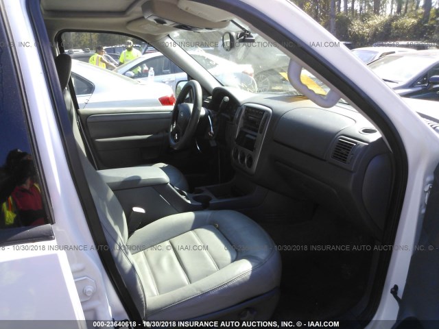 1FMZU63K04UC25041 - 2004 FORD EXPLORER XLT/XLT SPORT/NBX 白色 照片 5