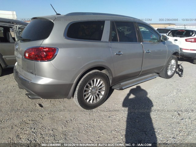 5GAER23738J185541 - 2008 BUICK ENCLAVE CXL Argent photo 4