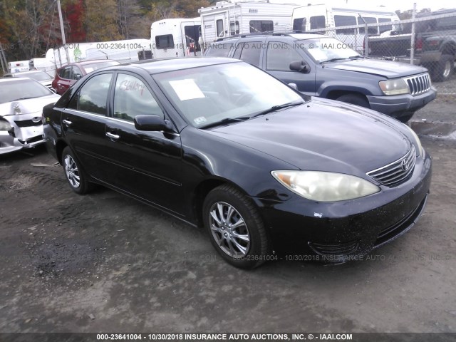 4T1BE32K45U005563 - 2005 TOYOTA CAMRY LE/XLE/SE BLACK photo 1
