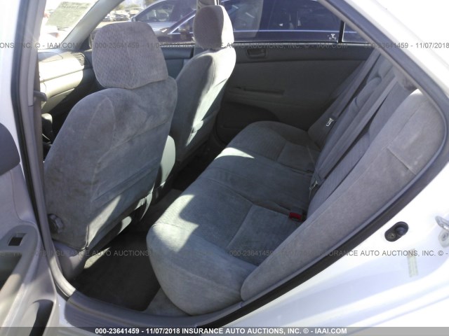 4T1BF32K32U007555 - 2002 TOYOTA CAMRY LE/XLE/SE WHITE photo 8