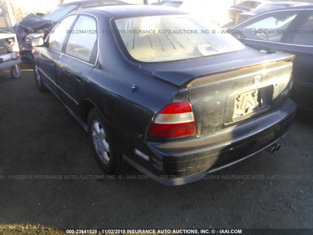 1HGCE6665SA034768 - 1995 HONDA ACCORD EX GREEN photo 3