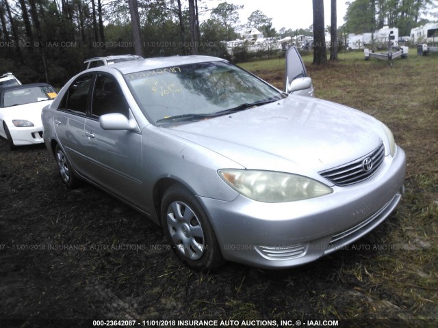 4T1BE32K36U742612 - 2006 TOYOTA CAMRY LE/XLE/SE SILVER photo 1