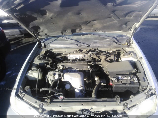 4T1BG22K6YU639420 - 2000 TOYOTA CAMRY CE/LE/XLE 银色 照片 10