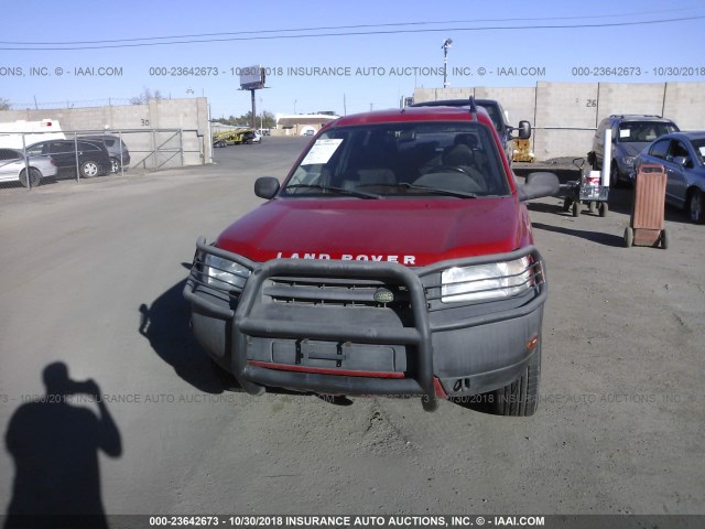 SALNY22202A389978 - 2002 LAND ROVER FREELANDER SE RED photo 6