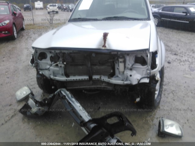 5TEHN72NX4Z421722 - 2004 TOYOTA TACOMA DOUBLE CAB 银色 照片 6