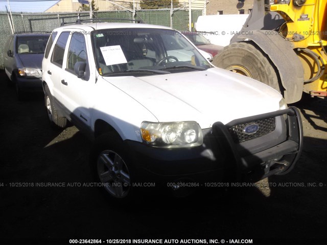 1FMYU96H05KE33608 - 2005 FORD ESCAPE HEV WHITE photo 1