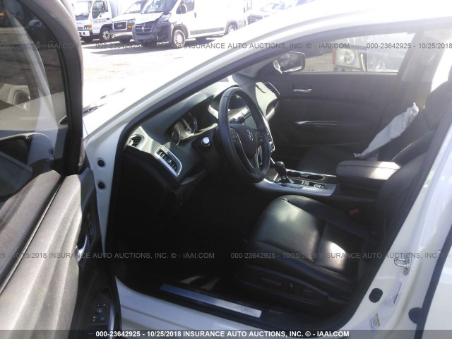 19UUB1F52HA000027 - 2017 ACURA TLX TECH WHITE photo 5