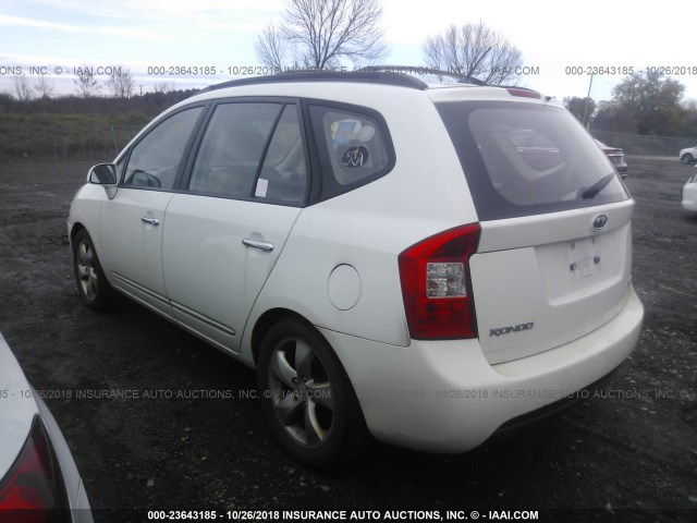 KNAFG526387191675 - 2008 KIA RONDO LX/EX WHITE photo 3