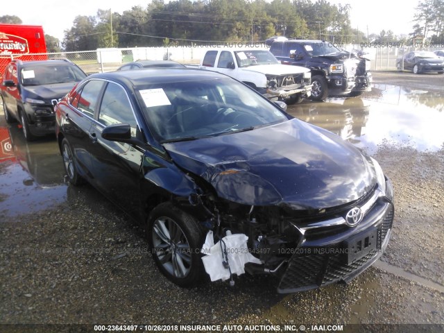 4T1BF1FK8GU588556 - 2016 TOYOTA CAMRY LE/XLE/SE/XSE 黑色 照片 1