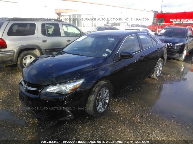 4T1BF1FK8GU588556 - 2016 TOYOTA CAMRY LE/XLE/SE/XSE 黑色 照片 2
