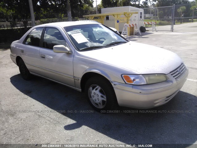 4T1BG22K5VU754683 - 1997 TOYOTA CAMRY CE/LE/XLE 米色 照片 1