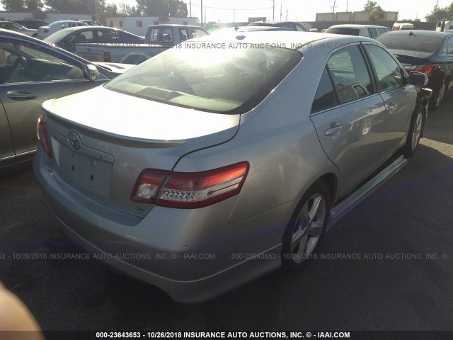 4T1BF3EK3BU160335 - 2011 TOYOTA CAMRY SE/LE/XLE 银色 照片 4