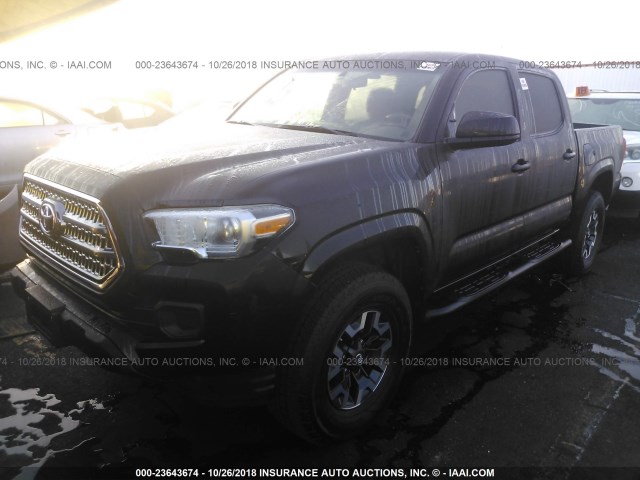 5TFAX5GN3GX053274 - 2016 TOYOTA Tacoma DOUBLE CAB/SR/SR5 BLACK photo 2