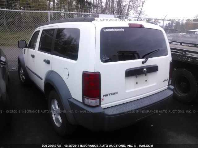 1D8GU28KX7W601509 - 2007 DODGE NITRO WHITE photo 3