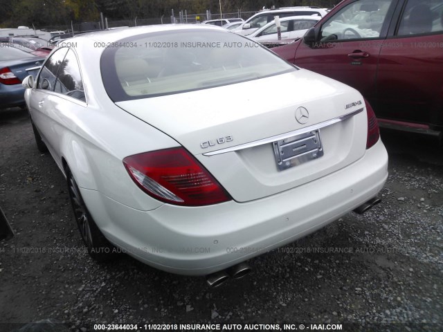 WDDEJ71X37A007557 - 2007 MERCEDES-BENZ CL 550 WHITE photo 3