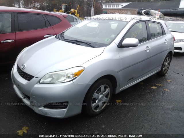 2T1KU40E39C077187 - 2009 TOYOTA COROLLA MATRIX  SILVER photo 2