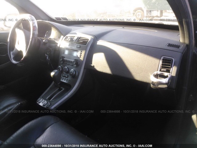 2CKDL73F666048449 - 2006 PONTIAC TORRENT BLACK photo 5