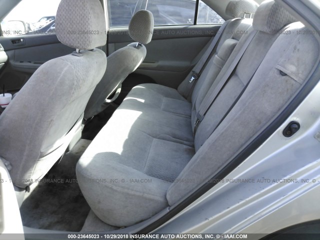 4T1BE32K92U088550 - 2002 TOYOTA CAMRY LE/XLE/SE SILVER photo 8