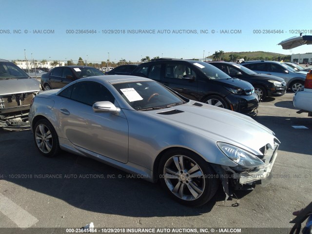 WDBWK5EA1BF240577 - 2011 MERCEDES-BENZ SLK 300 SILVER photo 1