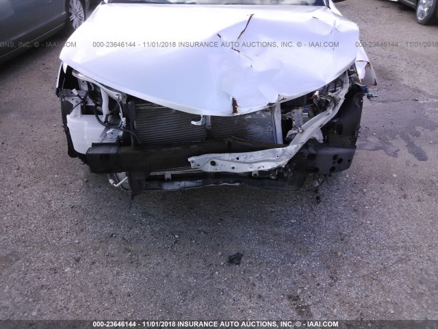 4T1BF1FK6EU430701 - 2014 TOYOTA CAMRY L/SE/LE/XLE 银色 照片 6