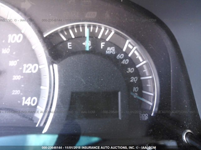 4T1BF1FK6EU430701 - 2014 TOYOTA CAMRY L/SE/LE/XLE 银色 照片 7