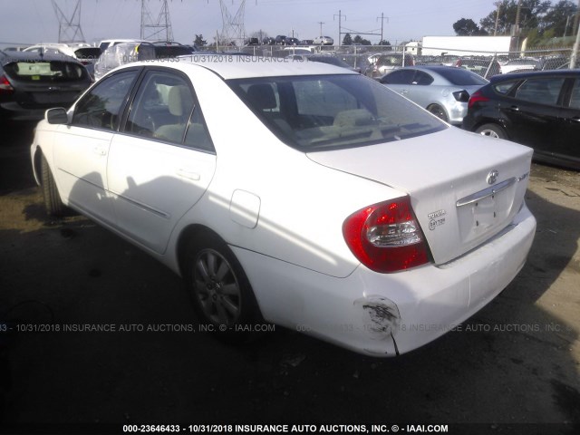 4T1BE30K64U276254 - 2004 TOYOTA CAMRY LE/XLE/SE WHITE photo 3