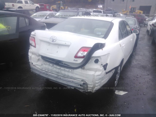 4T1BF3EK3BU716224 - 2011 TOYOTA CAMRY SE/LE/XLE WHITE photo 4