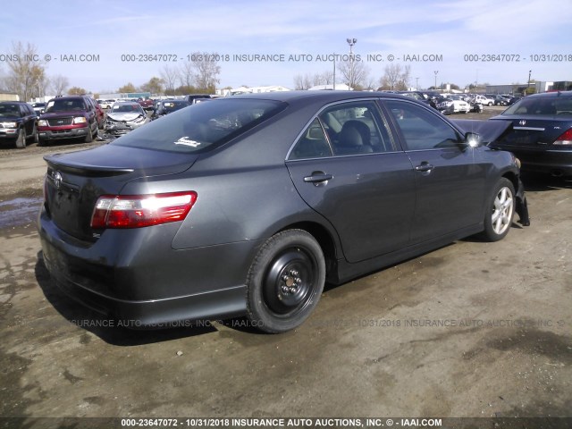 4T1BK46K97U517590 - 2007 TOYOTA CAMRY NEW GENERAT LE/XLE/SE GRAY photo 4
