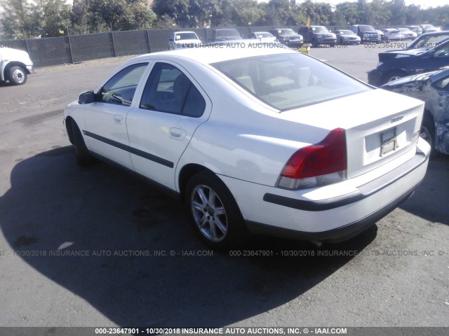 YV1RS61R322123858 - 2002 VOLVO S60 WHITE photo 3