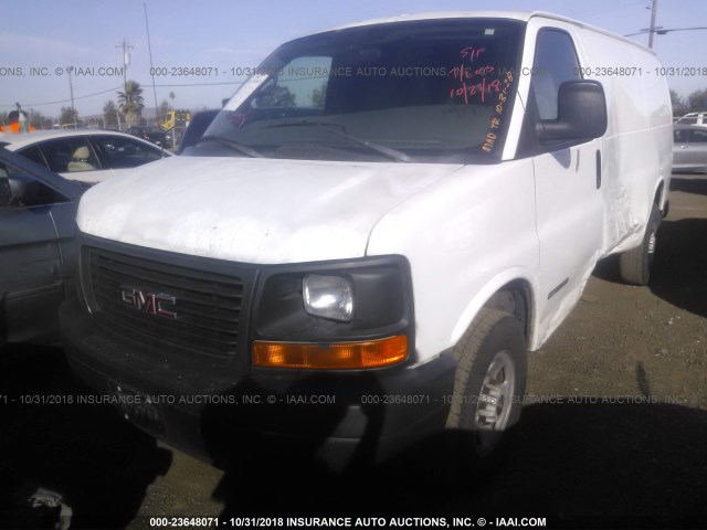 1GTGG25VX61226169 - 2006 GMC SAVANA G2500 WHITE photo 2