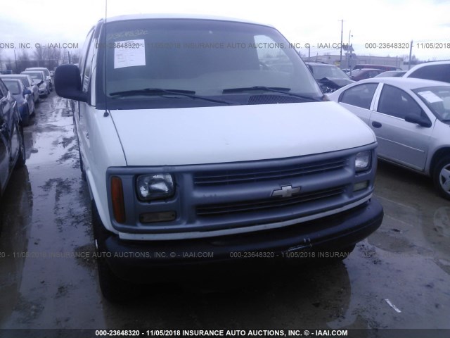 1GCHG35R811227908 - 2001 CHEVROLET EXPRESS G3500  WHITE photo 6