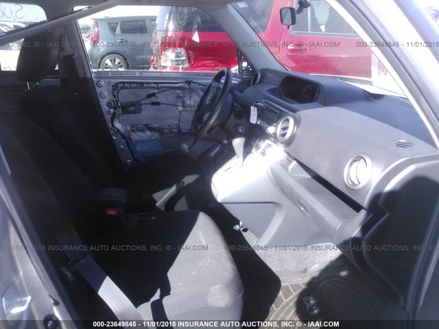 JTLKE50E881051243 - 2008 TOYOTA SCION XB Gümüş foto 5