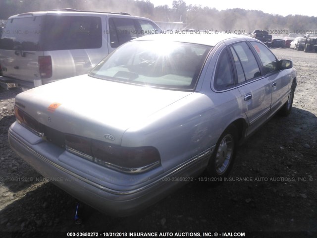 2FALP74W9TX208115 - 1996 FORD CROWN VICTORIA LX SILVER photo 4