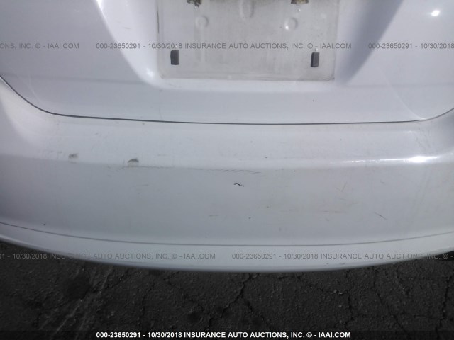 JTKDE177560138730 - 2006 TOYOTA SCION TC 白色 照片 6