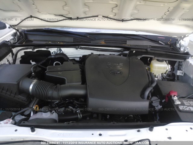 3TMCZ5AN9JM149273 - 2018 TOYOTA TACOMA DBL CAB/SR/TRDSPT/OR/PRO თეთრი ფოტო 10