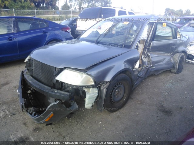 WVWPH63B21P142236 - 2001 VOLKSWAGEN PASSAT GLS GRAY photo 2