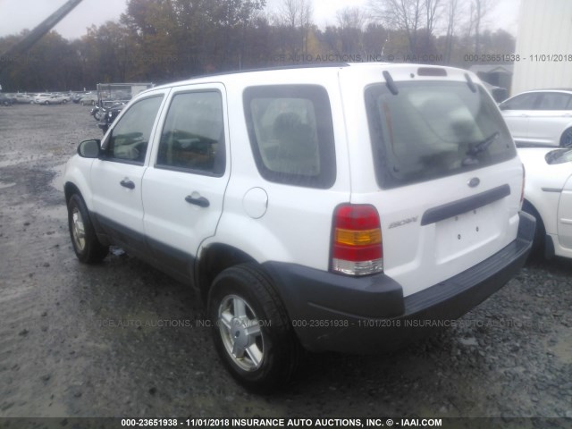 1FMYU92154DA08655 - 2004 FORD ESCAPE XLS WHITE photo 3