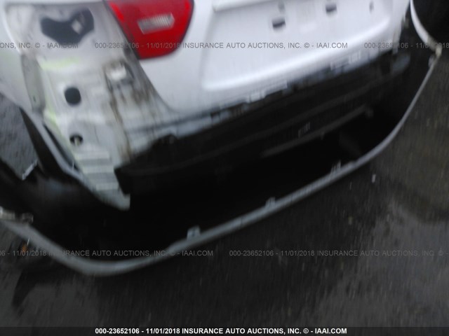 KMHDU46D79U601611 - 2009 HYUNDAI ELANTRA GLS/SE WHITE photo 6