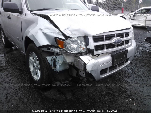 1FMCU59319KC20465 - 2009 FORD ESCAPE HYBRID SILVER photo 6