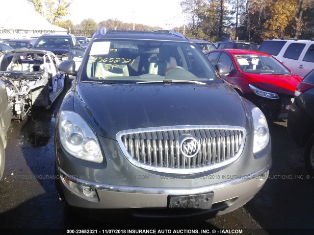 5GAKRCED5CJ247669 - 2012 BUICK ENCLAVE GRAY photo 6