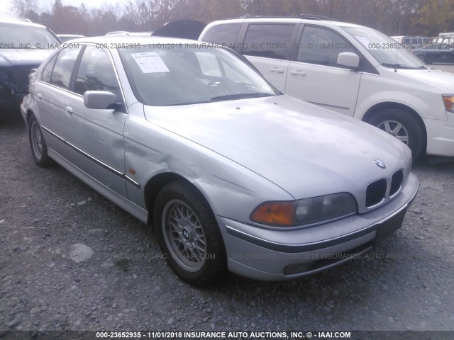 WBADM6336XBY25955 - 1999 BMW 528 I AUTOMATIC SILVER photo 1