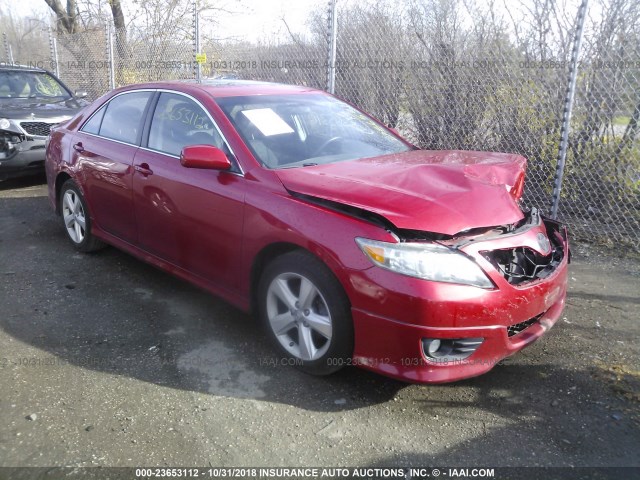 4T1BF3EK3BU700542 - 2011 TOYOTA CAMRY SE/LE/XLE RED photo 1