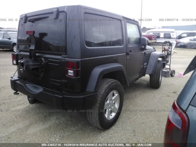 1C4AJWAG3DL639462 - 2013 JEEP WRANGLER SPORT BLACK photo 4